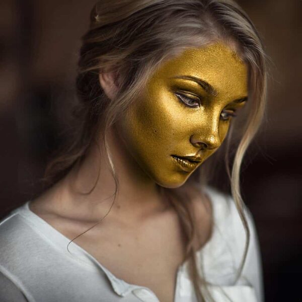 amscan Non Toxic Gold Body Paint - 100ml, 1 Ct - Image 2