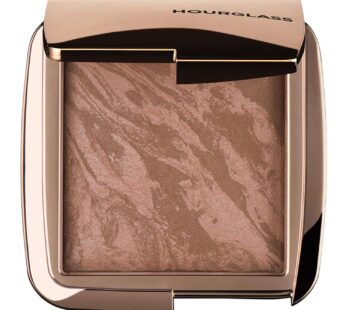 Hourglass Ambient Lighting Bronzer in Luminous Bronze Light. Highlighting Bronzer for a Natural Sun-Kissed Glow. Vegan and Cruelty-Free.