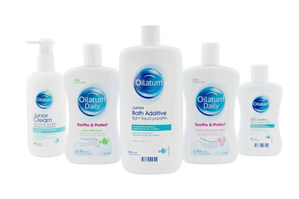 Oilatum Junior Bath Formula 300ml - Image 4