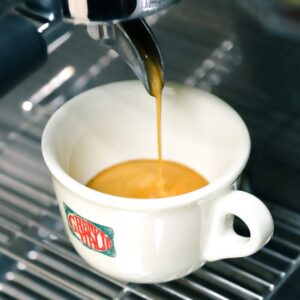 Grande Italia Whole Bean Espresso, Crema e Gusto, Miscela Bar, Small Batch Artisan Roasted 2lbs - Image 3